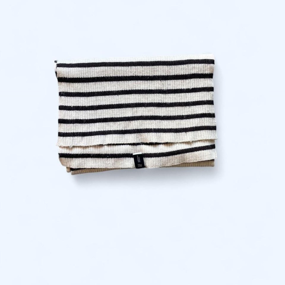 black +‎ cream striped wool blend lightweight scarf by GAP